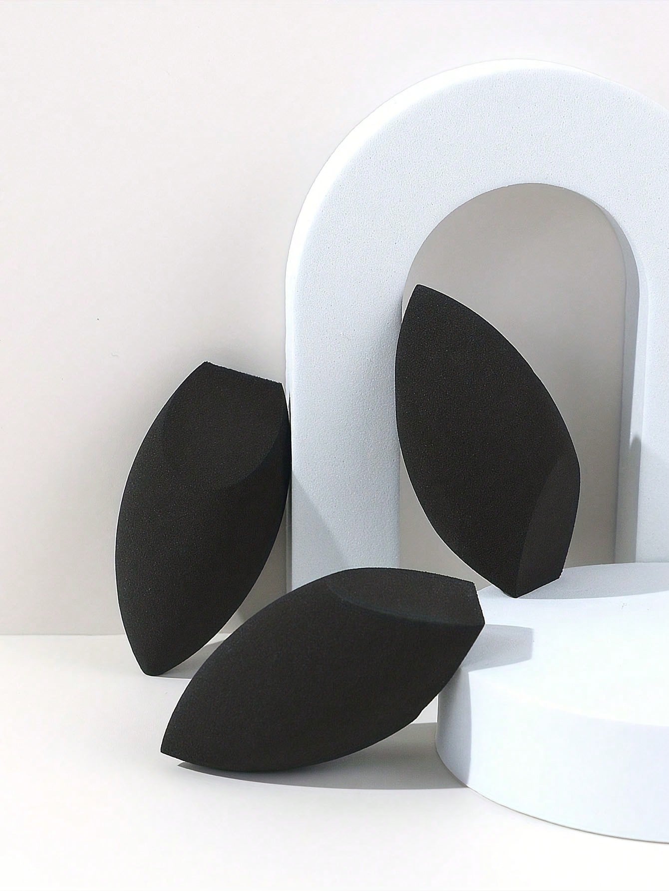 Beauty Makeup Egg - 8/6/3/1 Piece Set of Black Egg-Shaped
